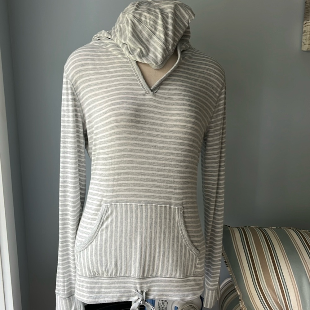 Gap Body hooded top